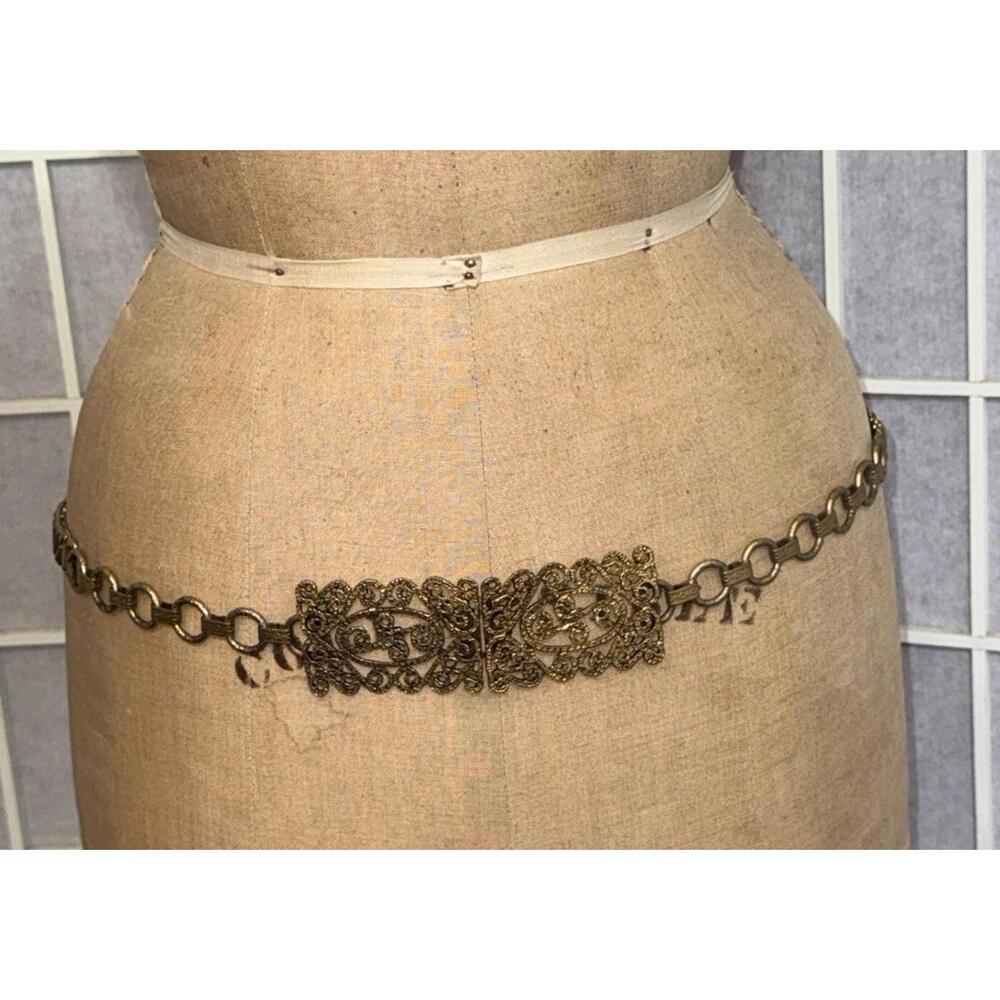 Vintage Victorian Revival Metallic Stretch Gold Tone Etched Buckle Sash Belt